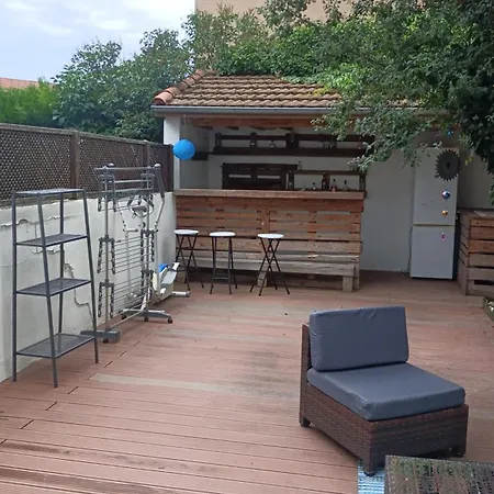 Holiday home Les 4 Fleurs
